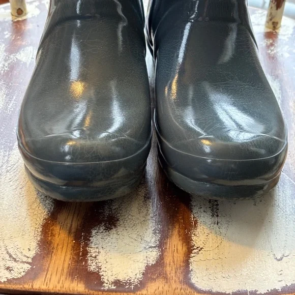 Hunter shorter rain boots size 8 gray Interior Logo Detail Rain Boot - Picture 10 of 10